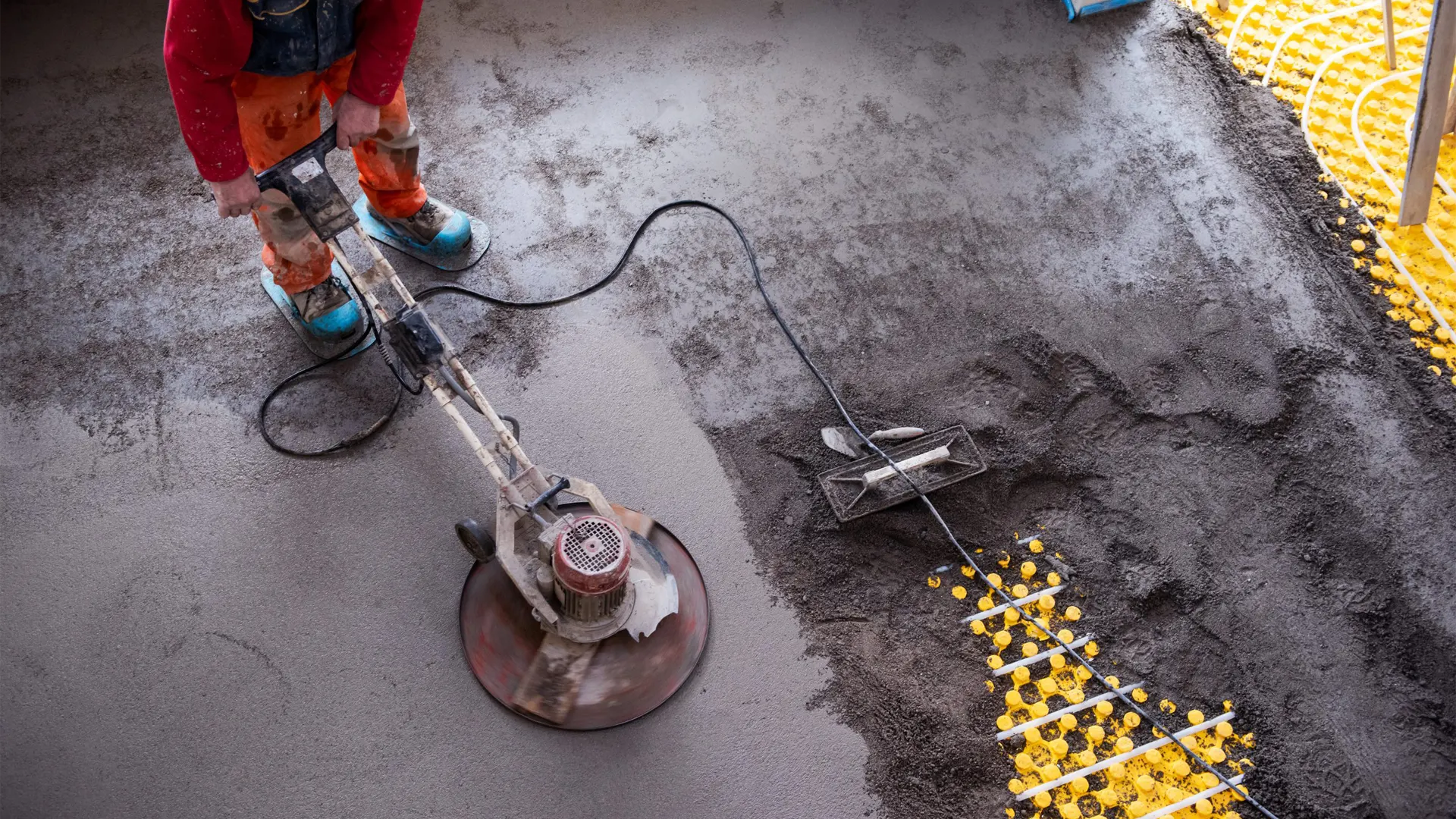 semi-dry floor screed in Kotelniki